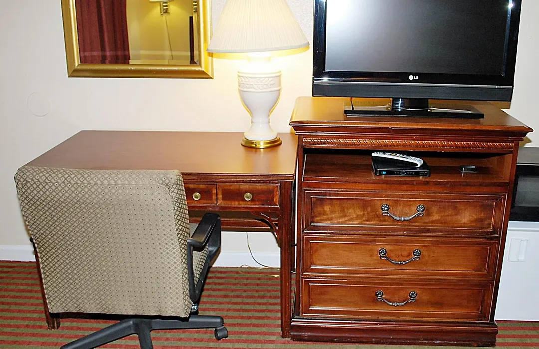 Travelodge By Wyndham Klamath Falls-1