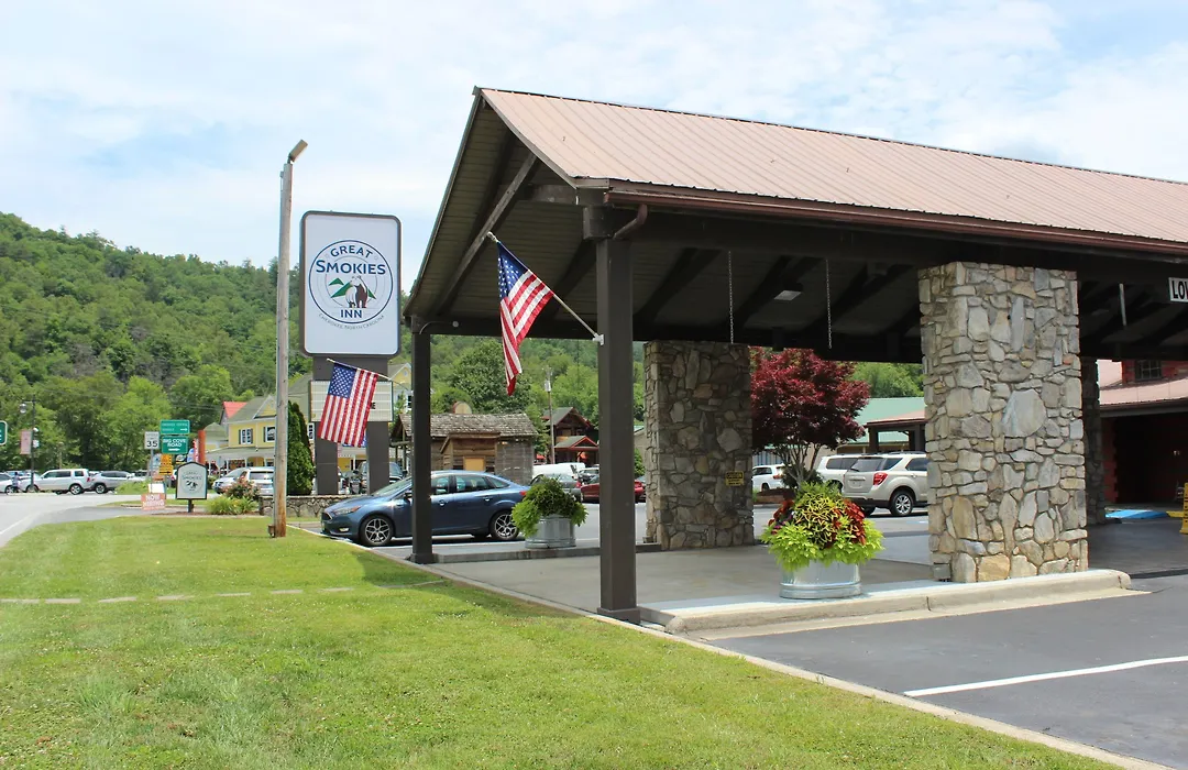 Great Smokies Inn - Cherokee-1