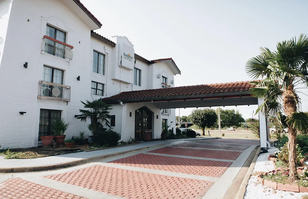 All Seasons Inn & Suites-1