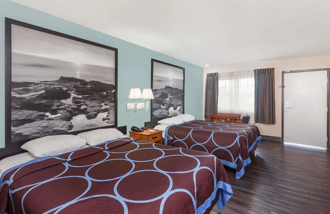 Super 8 By Wyndham El Cajon San Diego-1