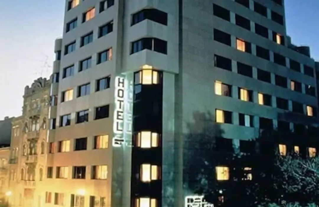 Hotel Real Parque-1
