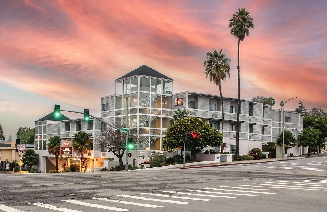 Best Western Plus All Suites Inn-1