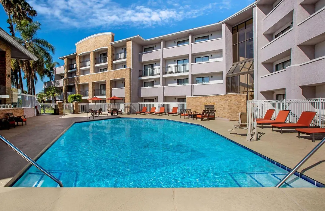 La Quinta By Wyndham Pomona-1