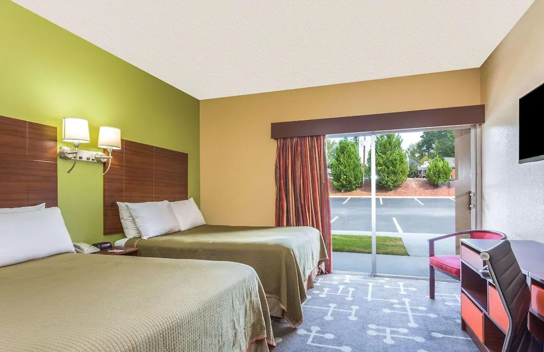 Howard Johnson By Wyndham Athens-1