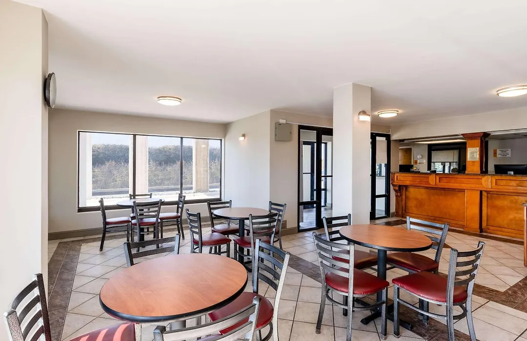 Days Inn By Wyndham Mooresville Lake Norman-1