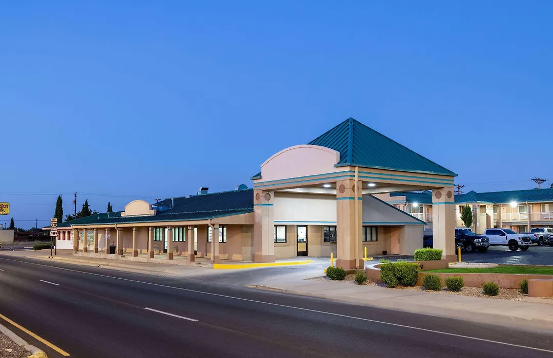 Days Inn By Wyndham Roswell-1