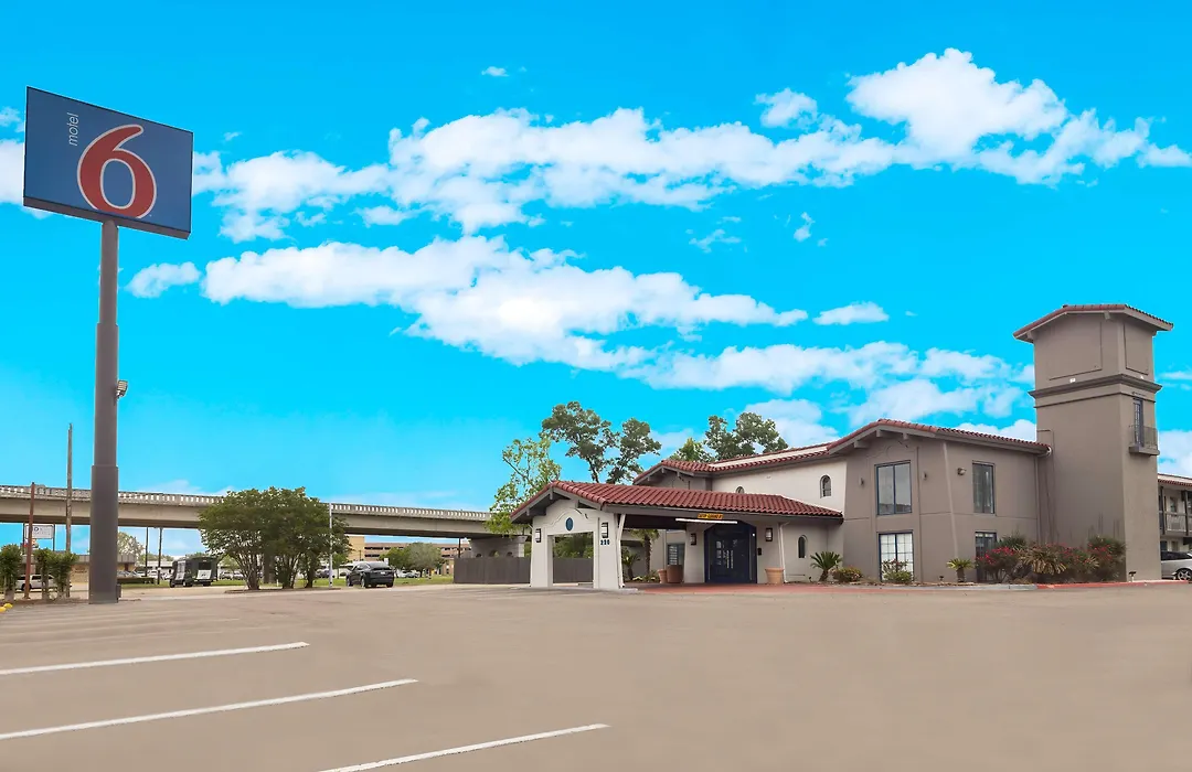 Motel 6-Beaumont, Tx-1