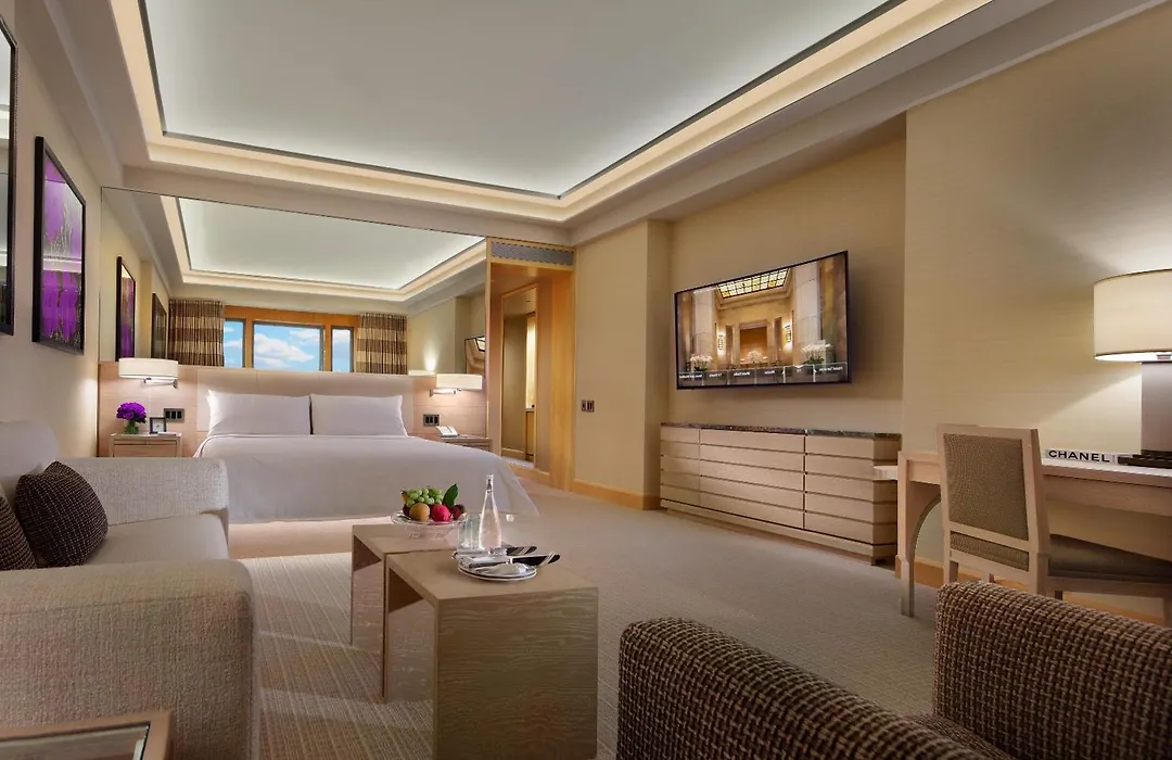 Four Seasons Hotel New York-1