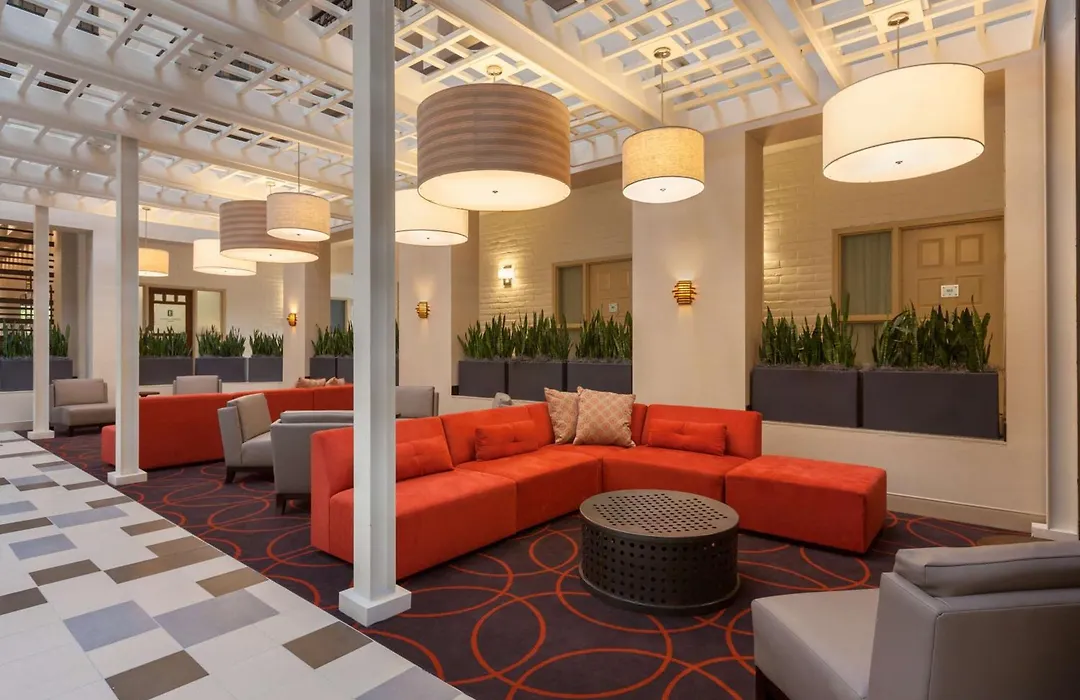Embassy Suites Baton Rouge-1