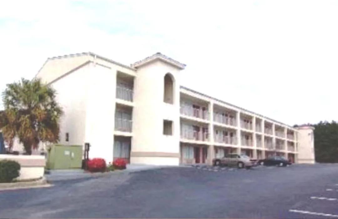 Deerfield Inn & Suites-1