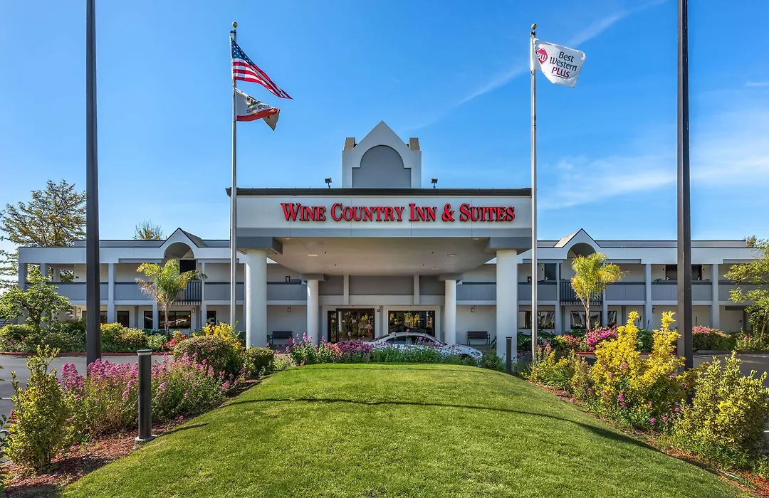 Best Western Plus Wine Country Inn & Suites-1
