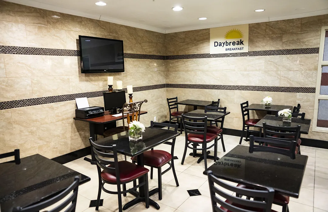 Days Inn By Wyndham Concord-1