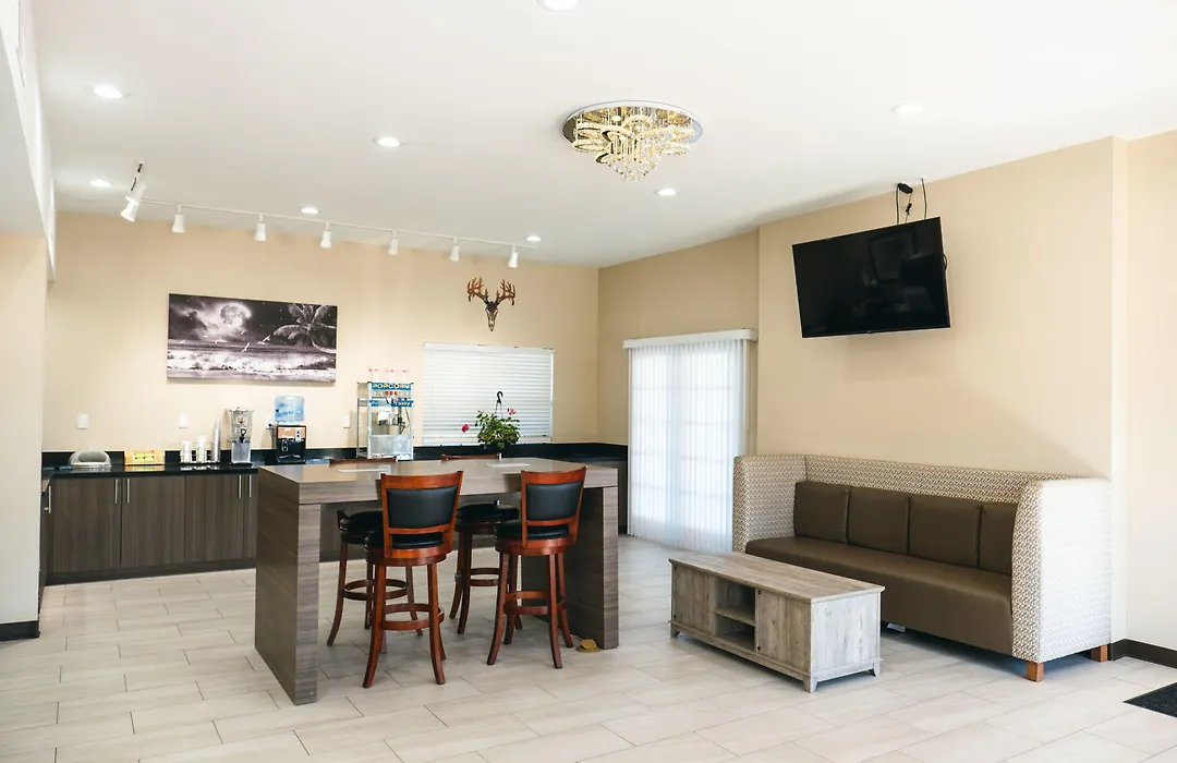 Baymont By Wyndham Fort Stockton-1