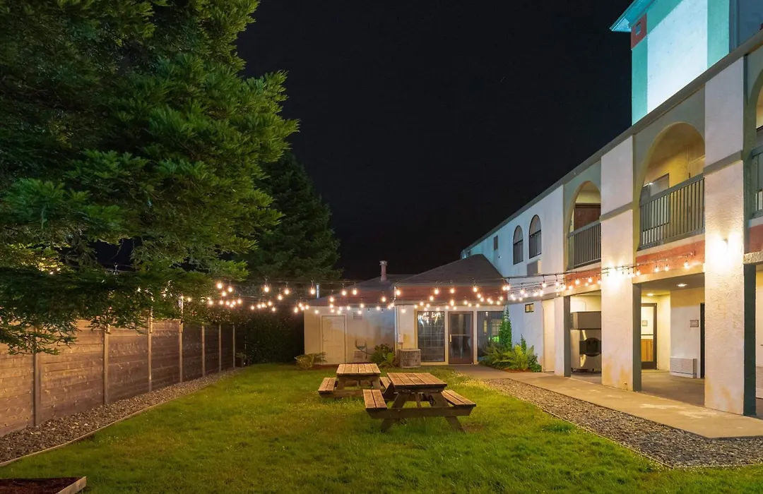 The Redwood Riverwalk, A Boutique Hotel-1