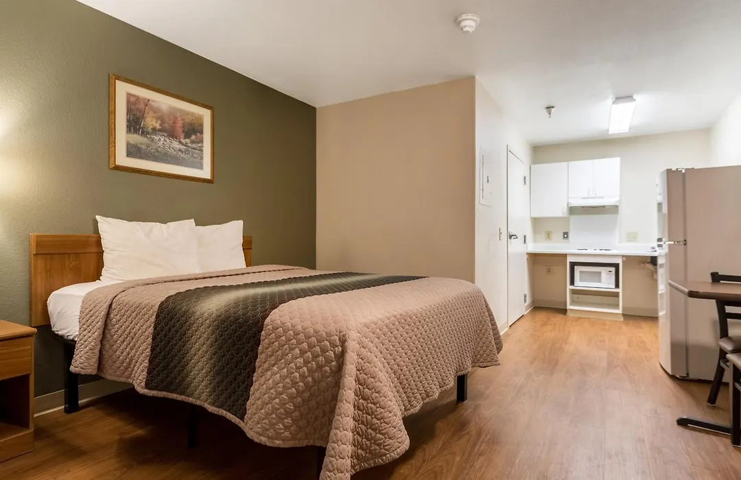 Hometowne Studios By Red Roof Denver - Lakewood West-1
