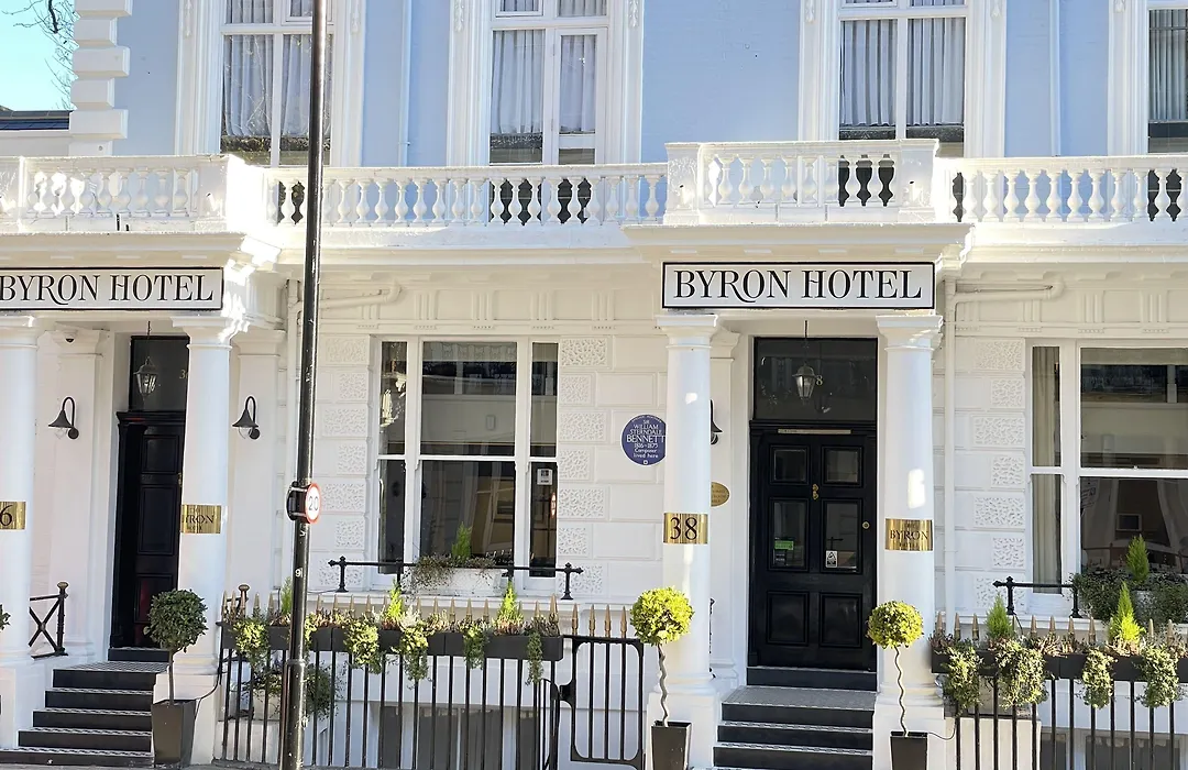 Byron Hotel-1