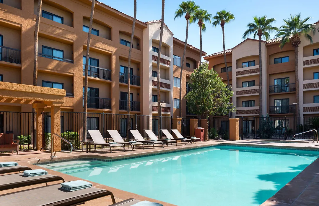 Sonesta Select Phoenix Camelback-1