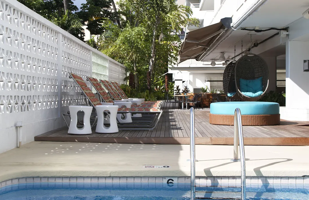 Oasis Hotel Waikiki-1
