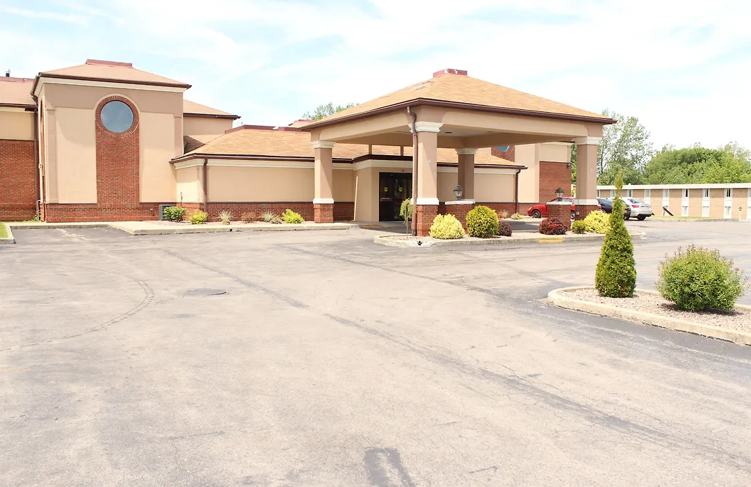 Quality Inn Lockport-1