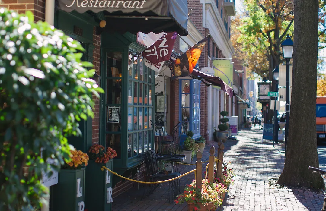 Morrison House Old Town Alexandria, Autograph Collection-1