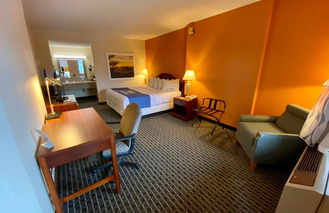 Days Inn By Wyndham Morehead-1