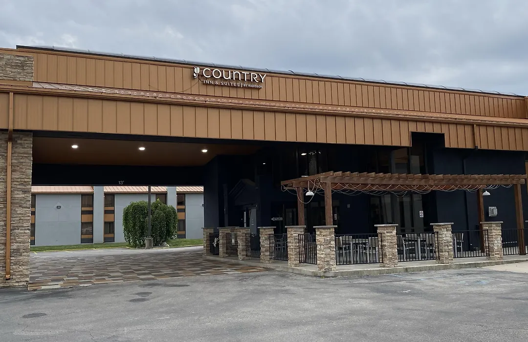 Country Inn & Suites By Radisson, Indianapolis East, In-1
