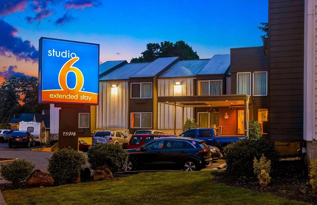 Studio 6-Portland, Or-1