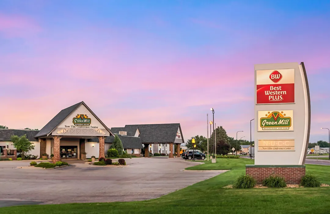 Best Western Plus New Ulm-1
