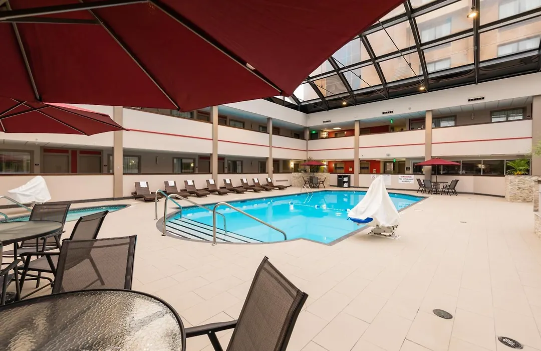 Holiday Inn Brookfield - Milwaukee By Ihg-1
