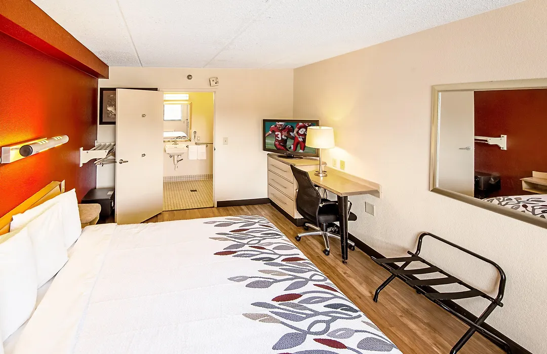 Red Roof Inn Akron-1