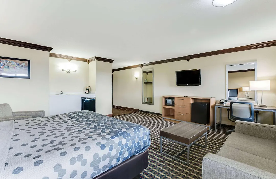 Econo Lodge Madison East-1