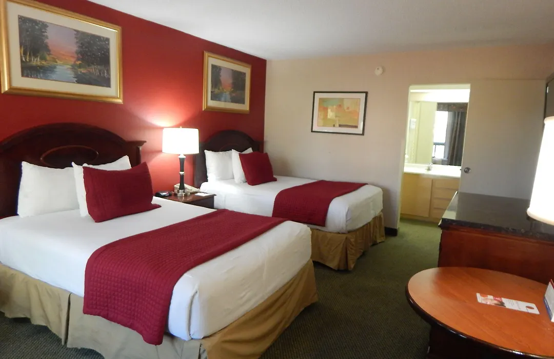 Ramada By Wyndham & Suites Warner Robins-1