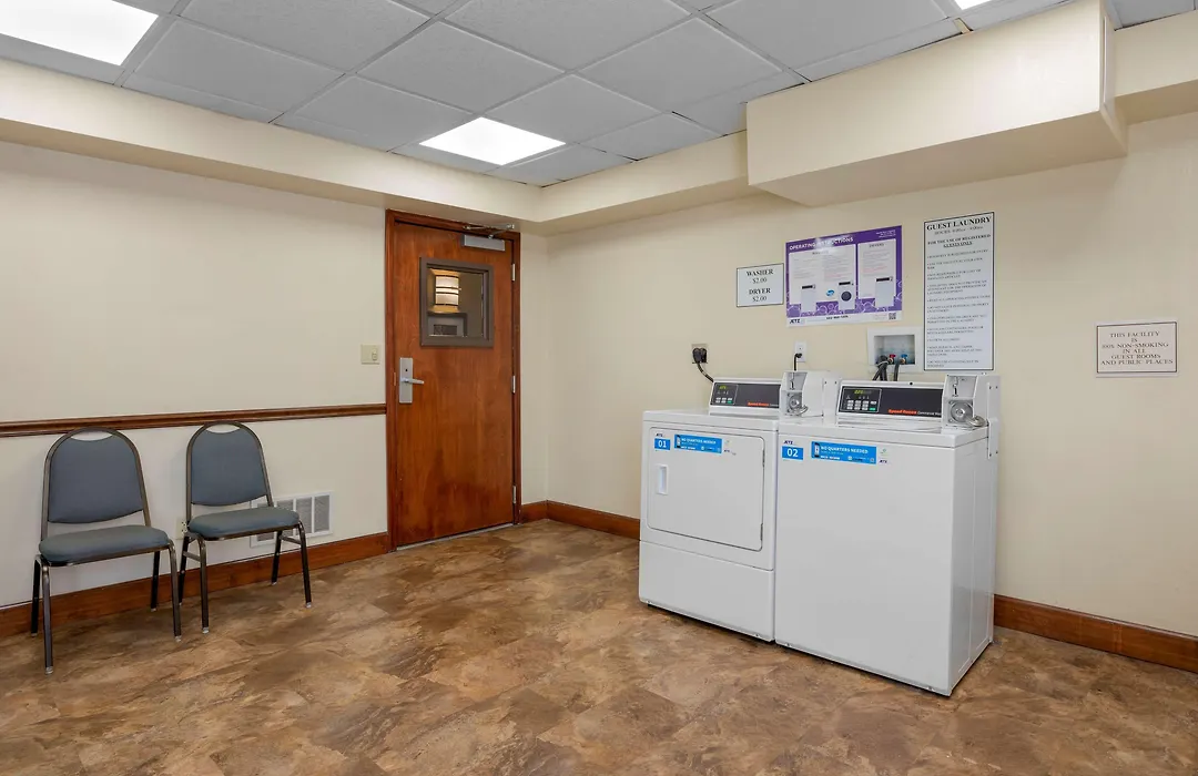 Best Western Louisville East Inn & Suites-1