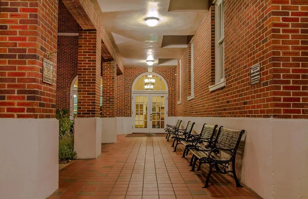 Hassayampa Inn-1