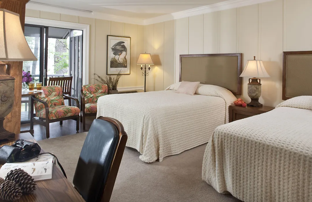 Refuge Inn-1