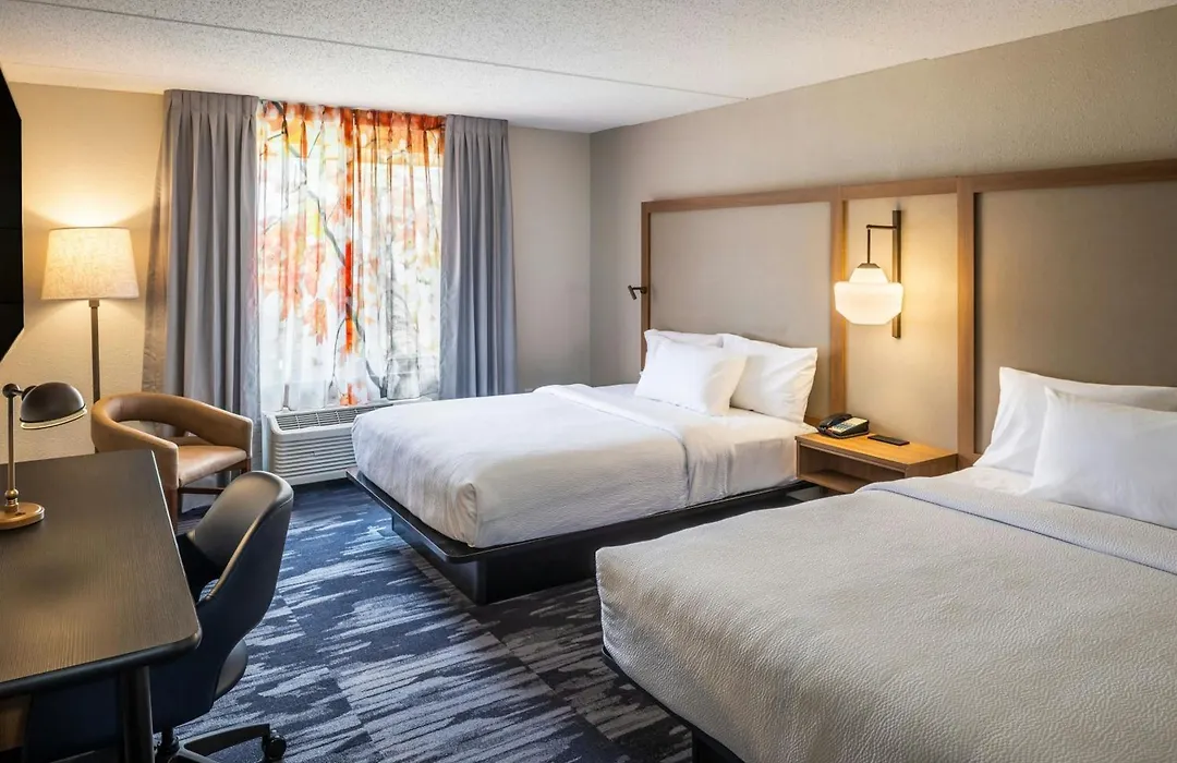 Fairfield Inn & Suites Butler-1