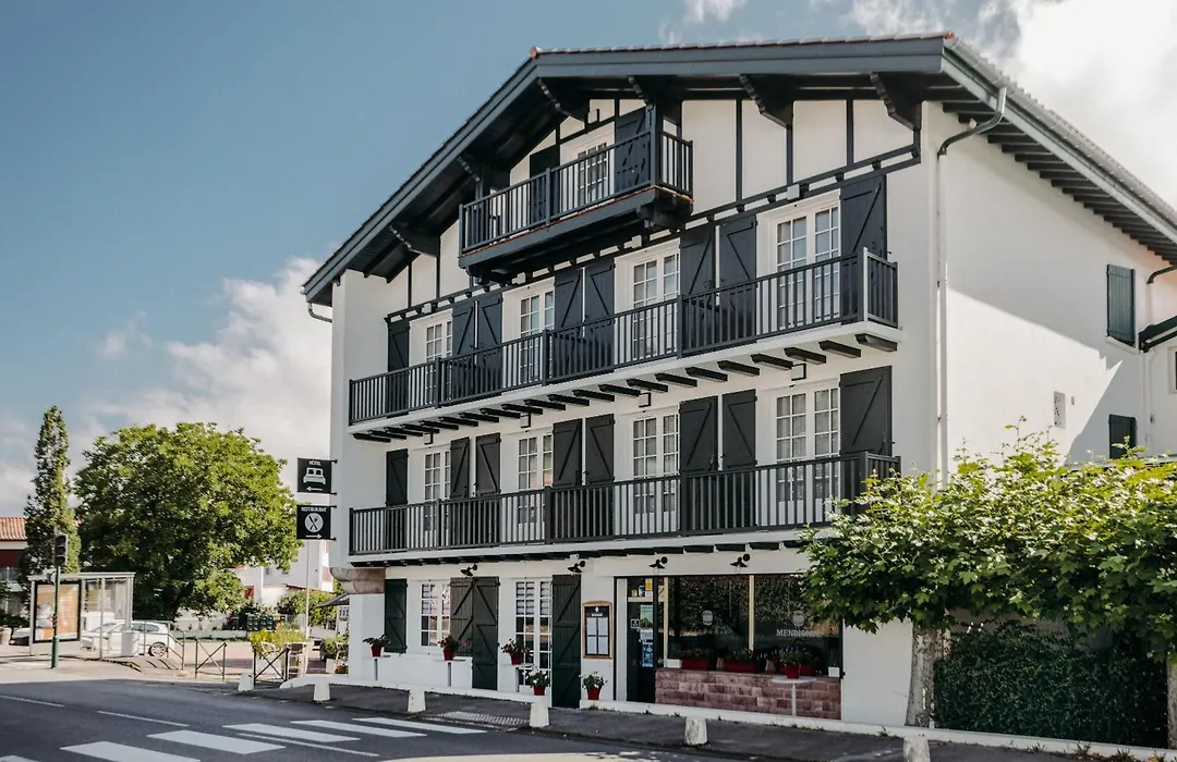Hotel Trinquet-1