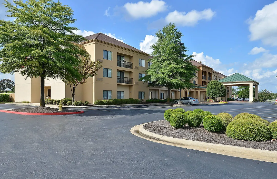 Courtyard By Marriott Bentonville-1