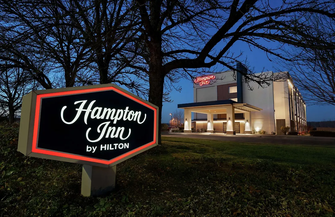 Hampton Inn Portland Airport-1