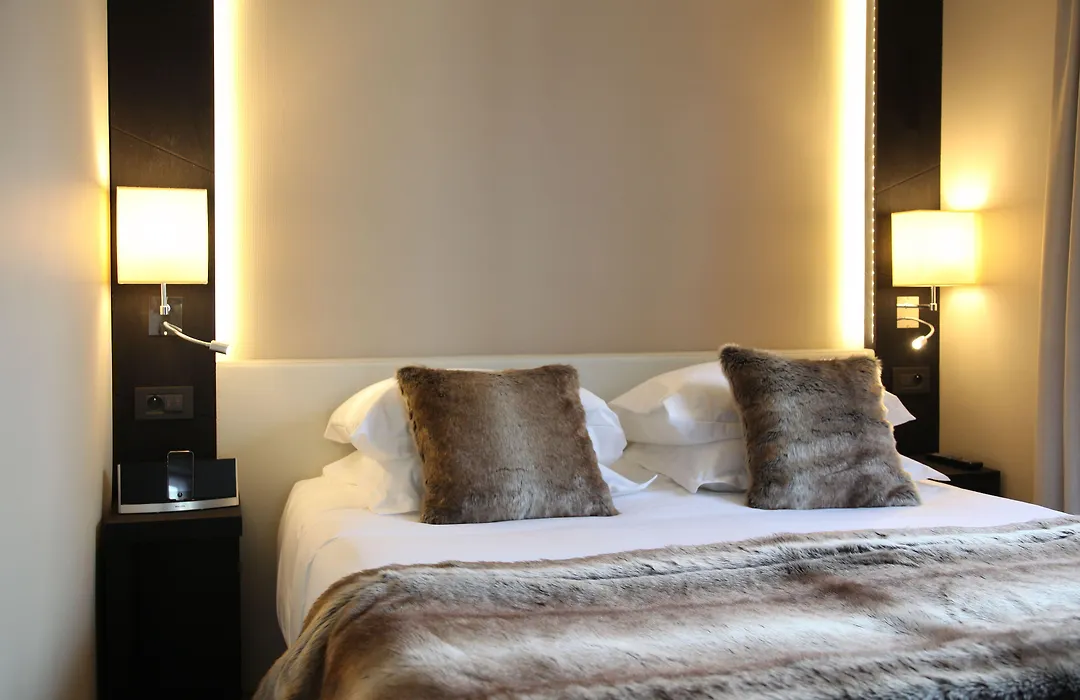 Hotel Elysees Paris-1