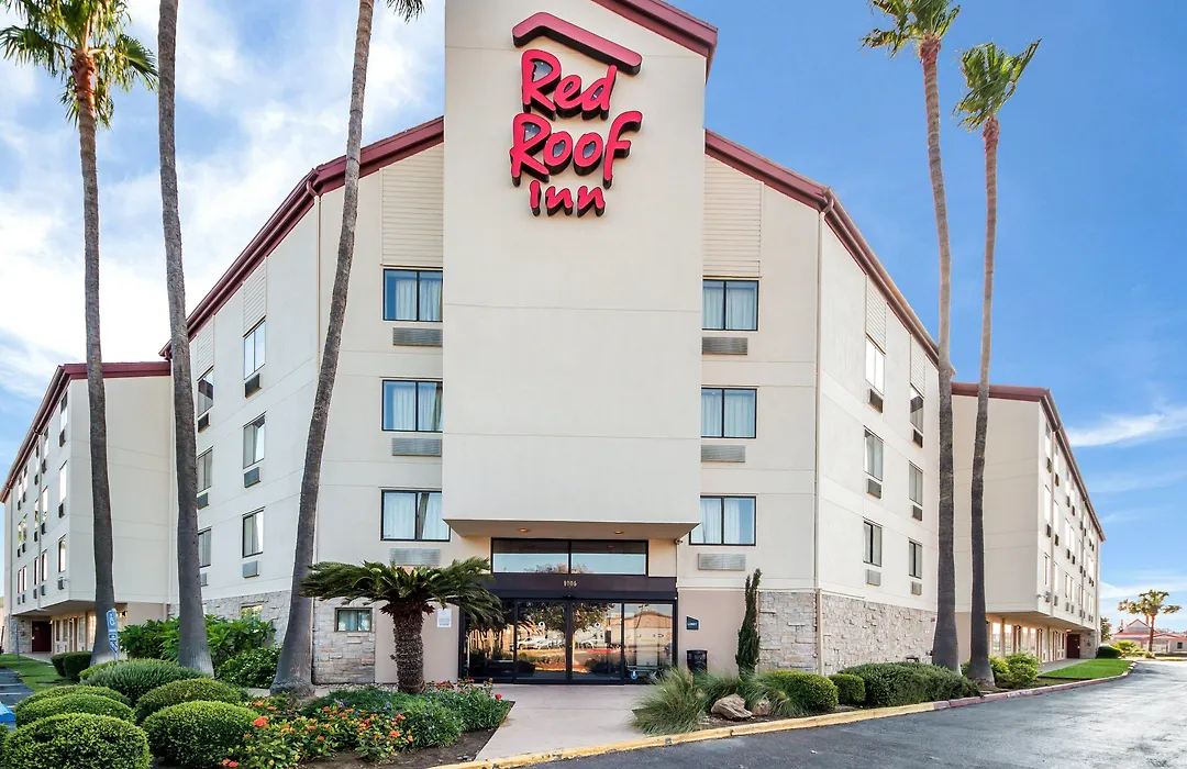 Red Roof Inn Laredo-1