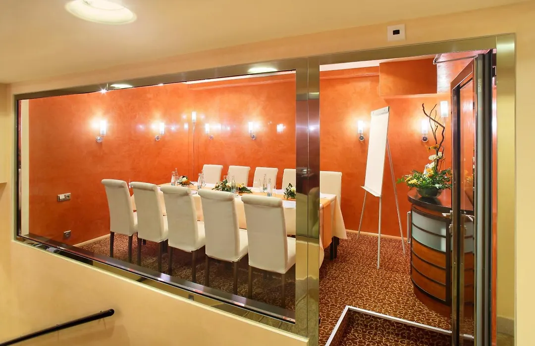 Adria Hotel Prague-1