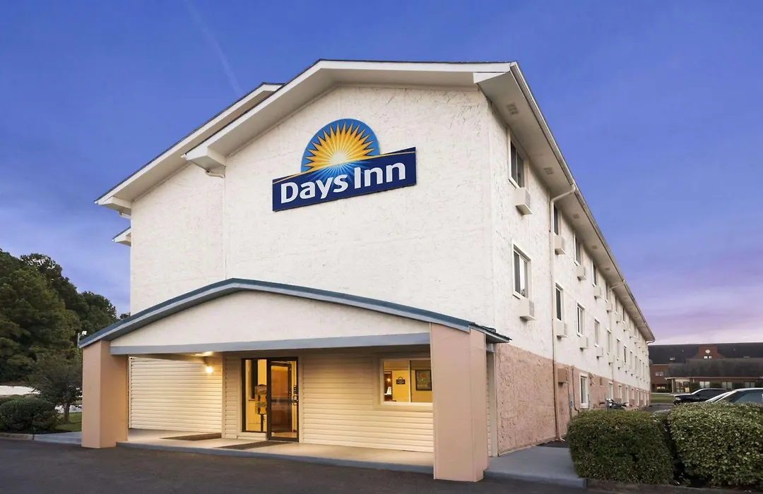 Days Inn By Wyndham Greenwood Sc-1