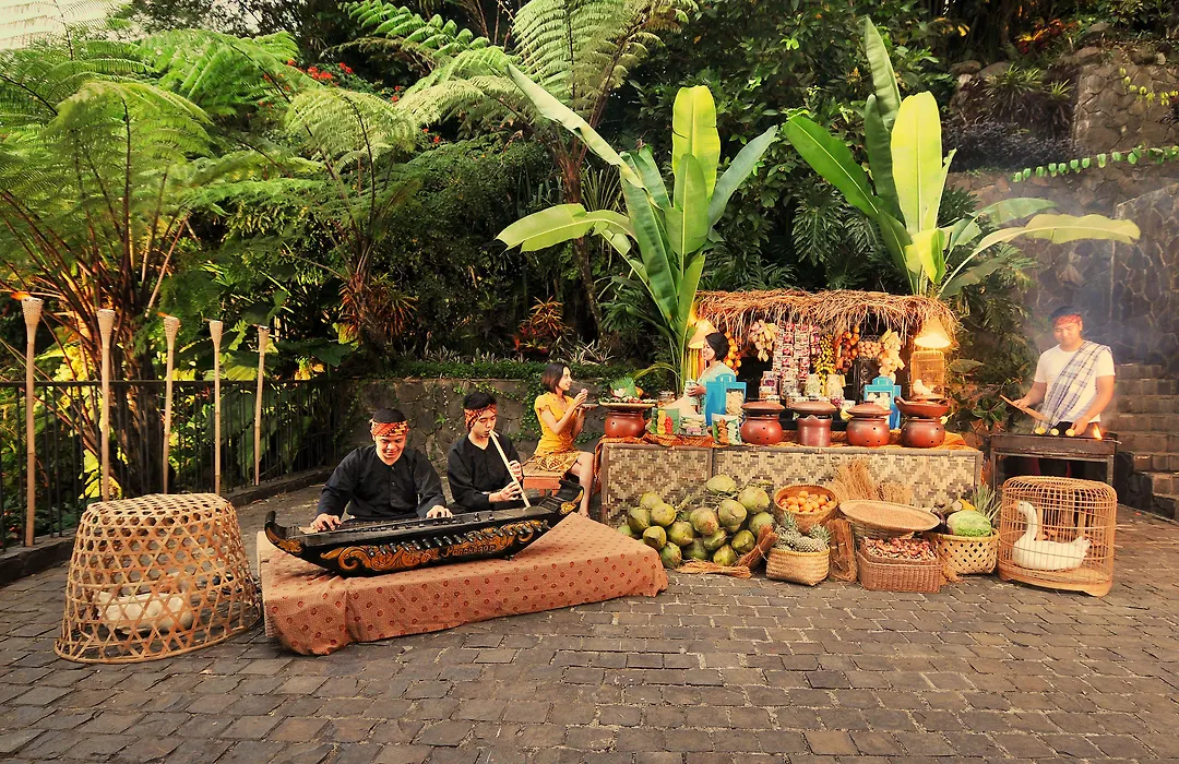 Padma Hotel Bandung-1