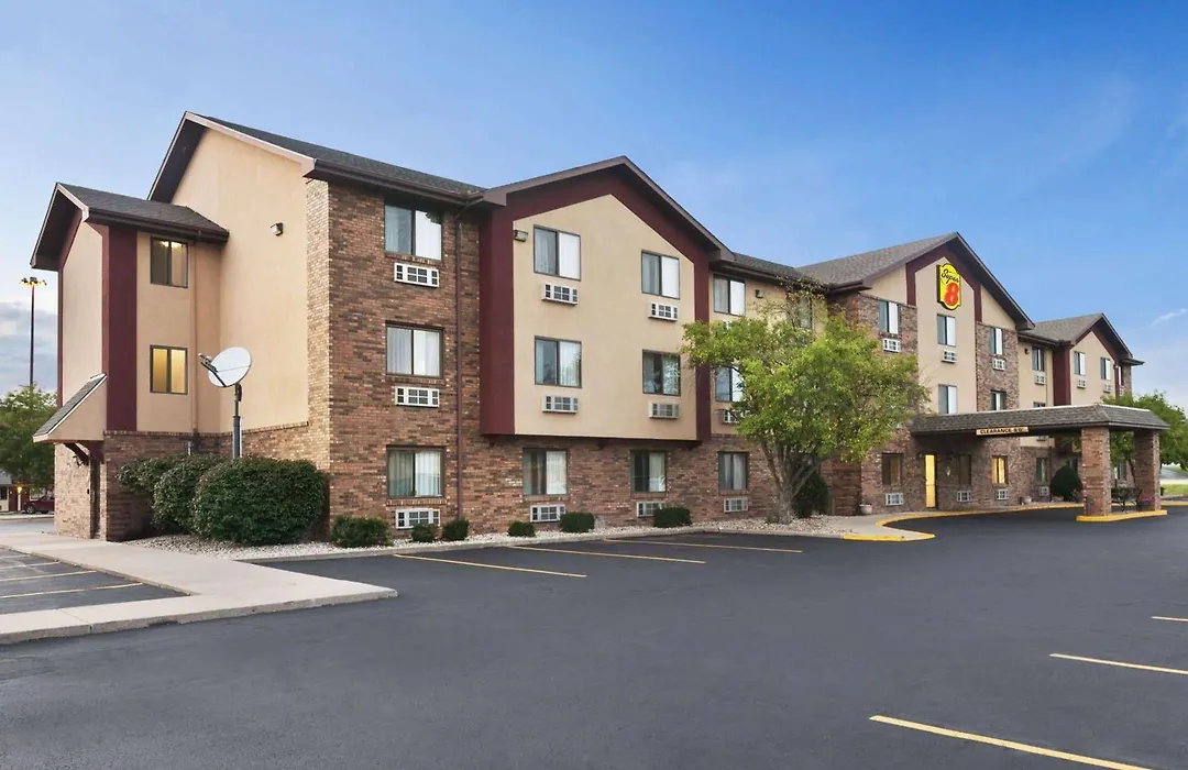Super 8 By Wyndham Peoria-1