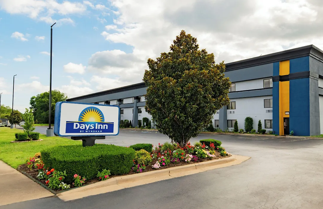 Days Inn By Wyndham Fort Smith-1