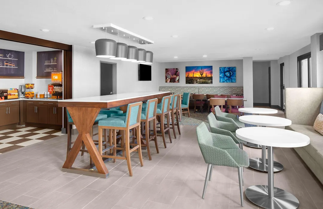 Hampton Inn Phoenix - Biltmore-1