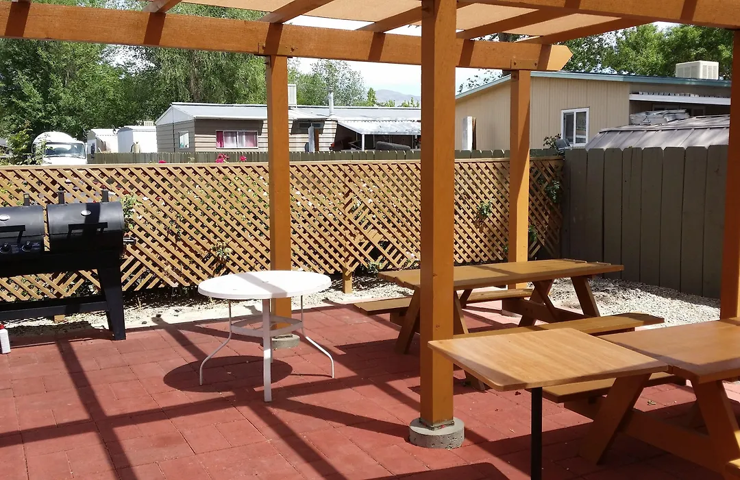 Vagabond Inn Bishop-1
