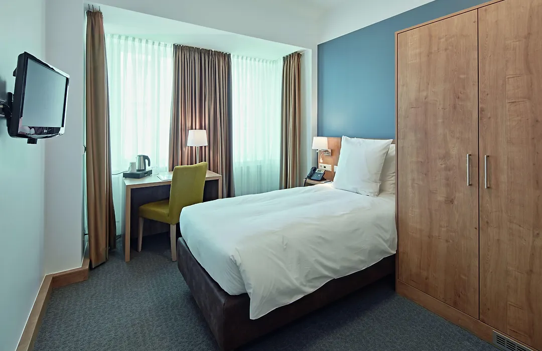 City Hotel-1