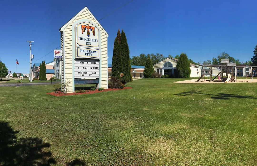 Thunderbird Inn Of Mackinaw City-1